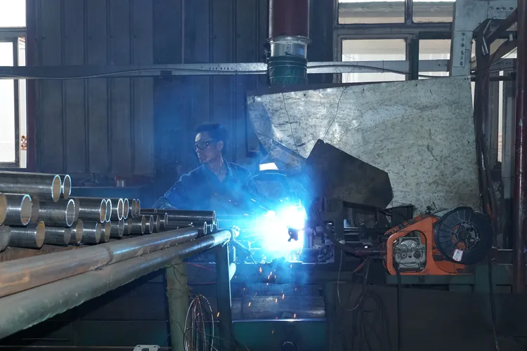 steel props factory scene